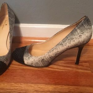 kate spade Karolina’s snake print.